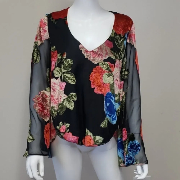 NWT Show Me Your MuMu boho style top - Picture 2 of 8